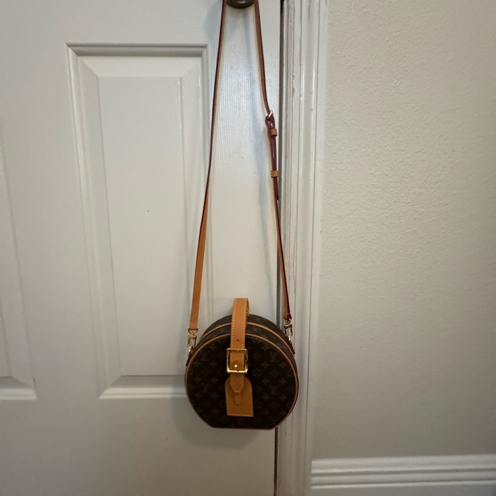 LV monogram brown Designer Crossbody Bag brand new never used